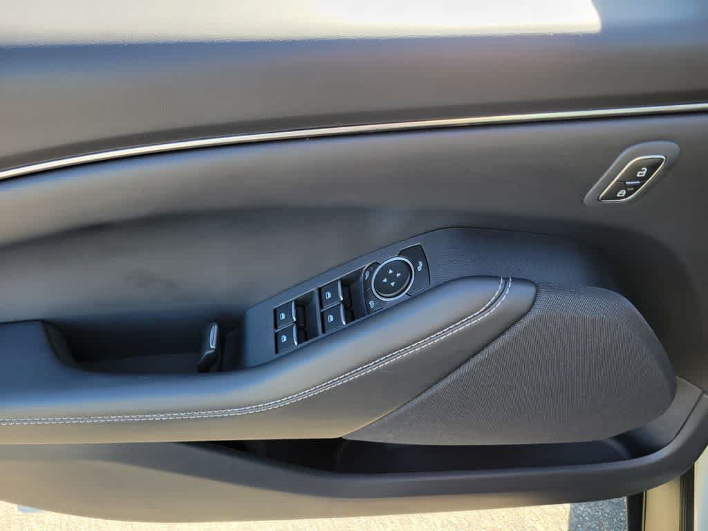 Certified 2025 Ford Mustang Mach-E Select AWD/4WD image 18