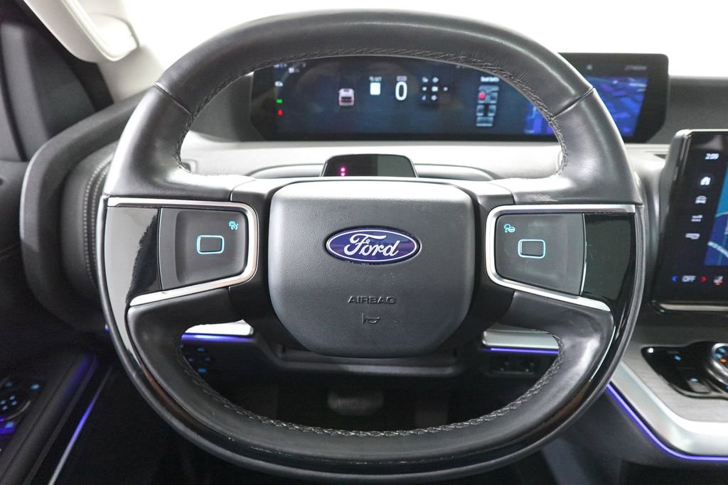 Certified 2025 Ford Expedition Platinum image 15