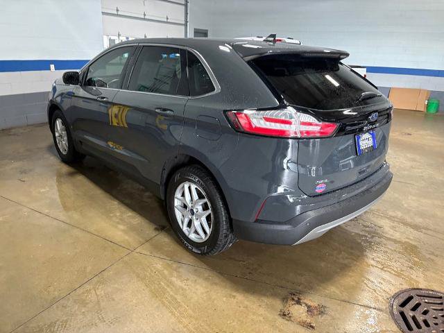 Certified 2021 Ford Edge SEL w/ Convenience Package AWD/4WD image 4