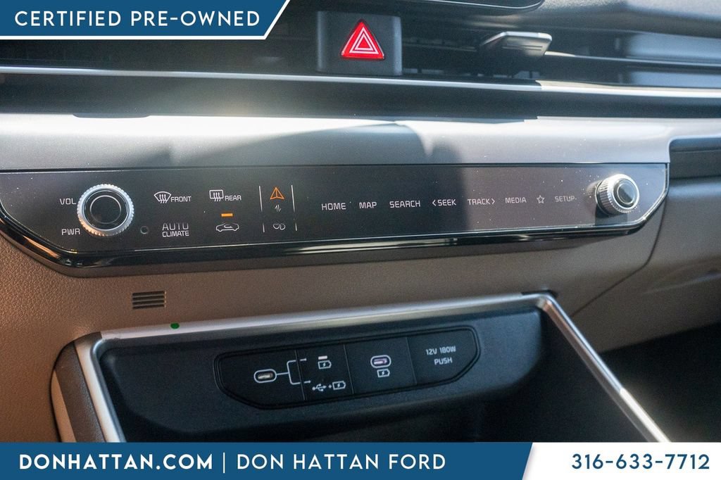 Used 2025 Kia Carnival FWD image 8