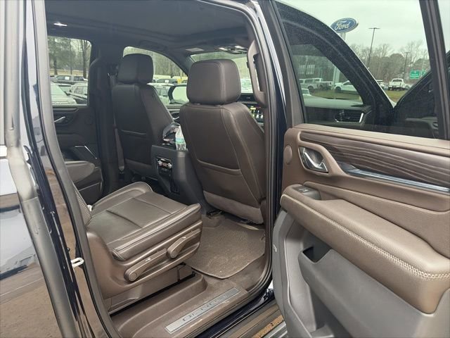 Used 2022 GMC Yukon XL Denali w/ Denali Premium Package image 37