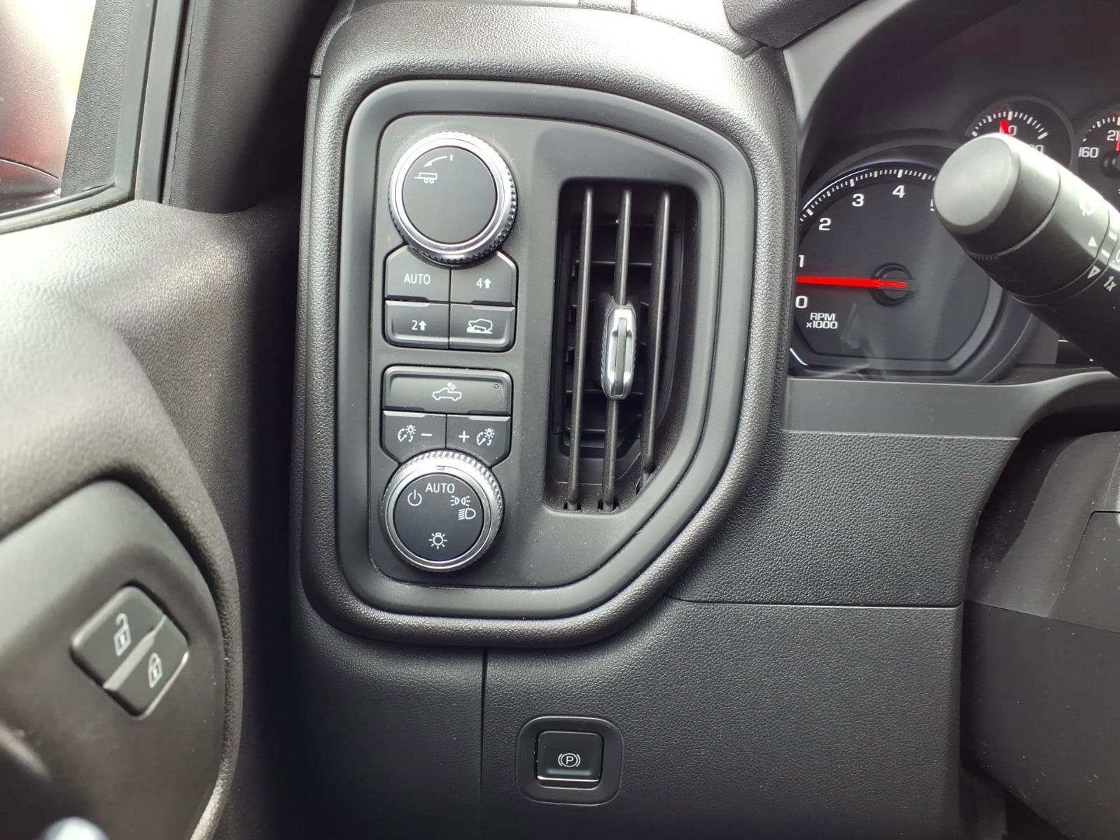 Used 2020 GMC Sierra 1500 4x4 Regular Cab w/ Sierra Value Package image 18