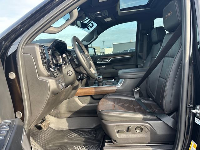 Used 2024 Chevrolet Silverado 1500 High Country w/ Midnight Edition image 13