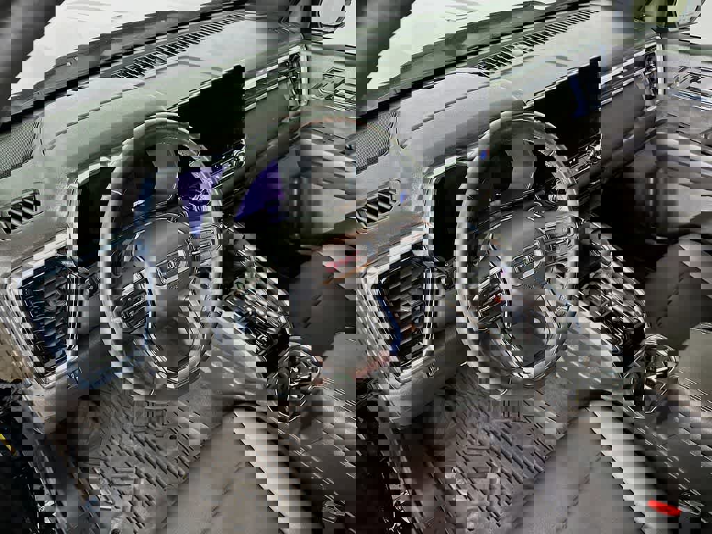 Used 2023 GMC Canyon Elevation w/ Elevation Premium Package image 2