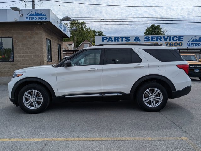 Certified 2022 Ford Explorer XLT AWD/4WD image 7