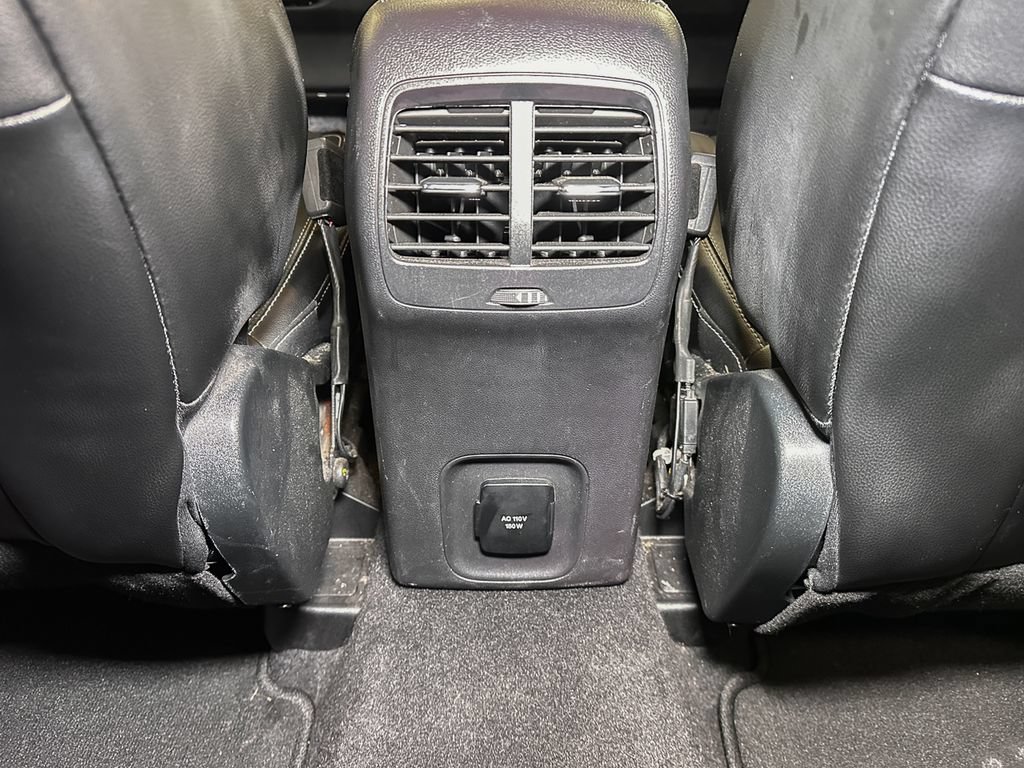 Certified 2020 Ford Escape Titanium AWD/4WD image 30