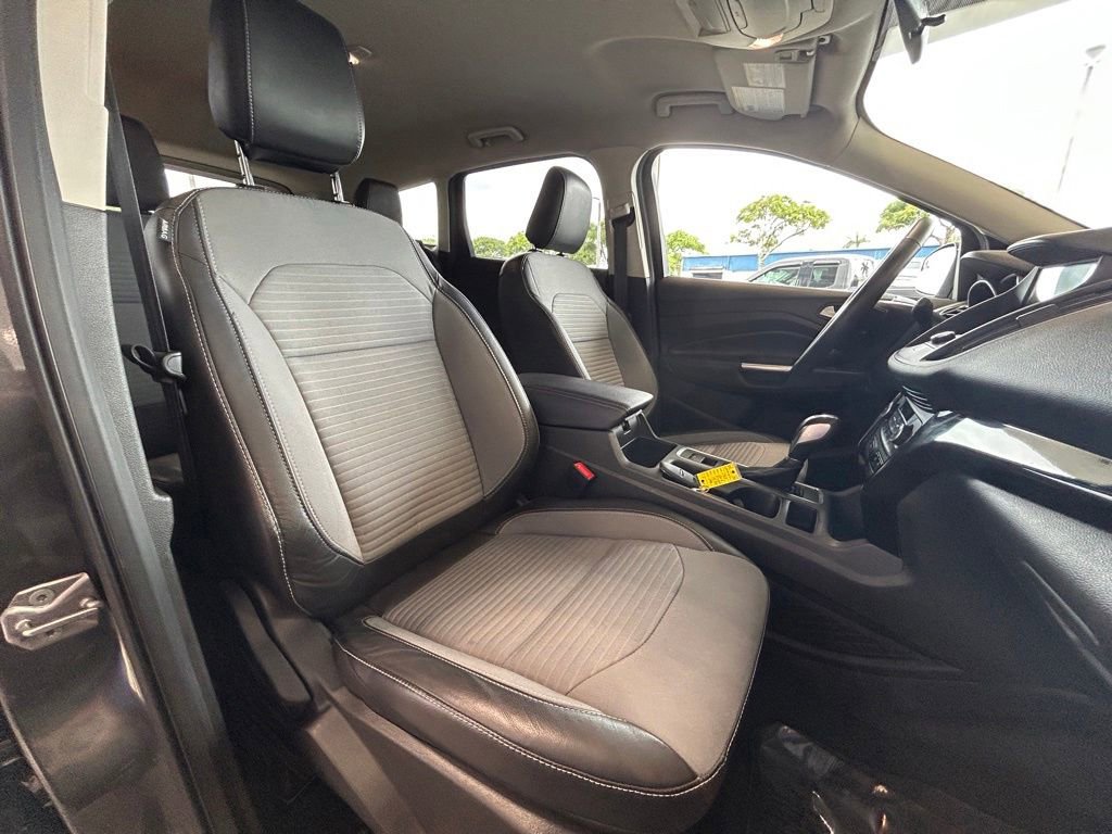 Certified 2019 Ford Escape SE AWD/4WD image 28