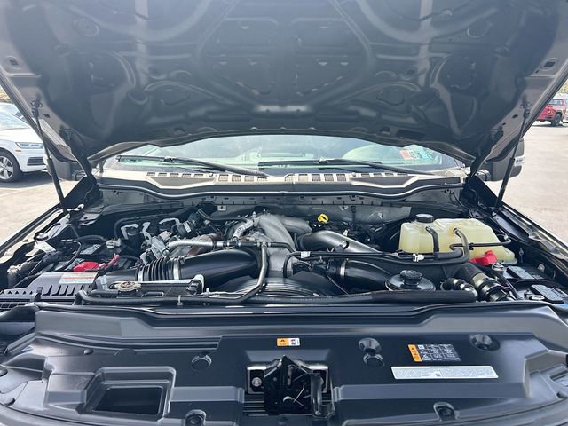 Certified 2022 Ford F350 Lariat w/ Black Appearance Package image 32