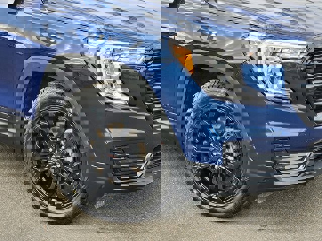 Used 2022 GMC Terrain SLE w/ Driver Convenience Package image 9