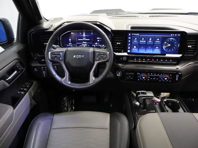 Used 2025 Chevrolet Silverado 1500 ZR2 w/ Technology Package image 8