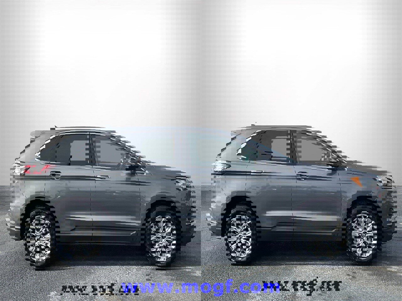 Certified 2024 Ford Edge Titanium image 2