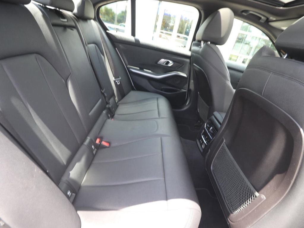 Used 2020 BMW 330i Sedan w/ Convenience Package RWD image 22