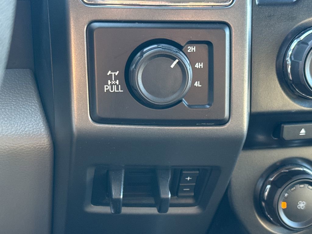 Certified 2017 Ford F250 XLT w/ XLT Premium Package image 23