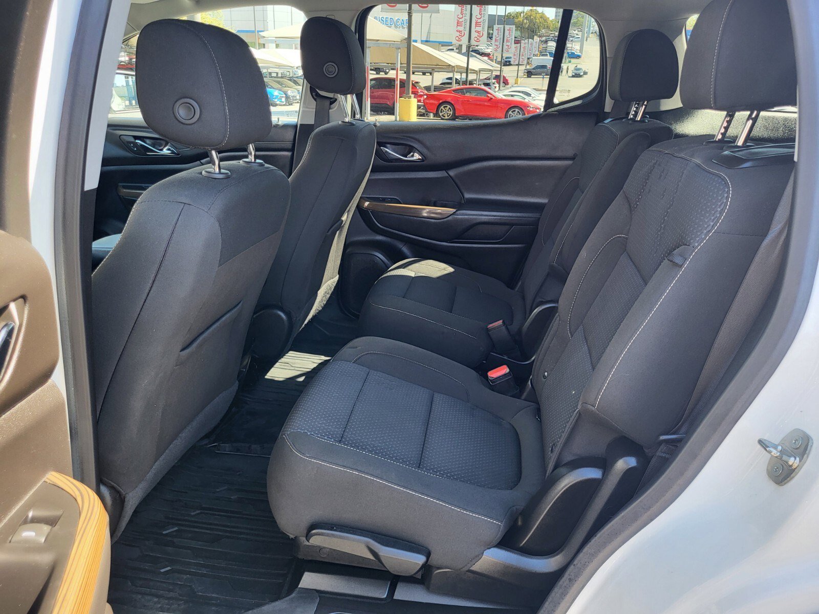 Used 2023 GMC Acadia SLE w/ LPO, Floor Liner Package image 17