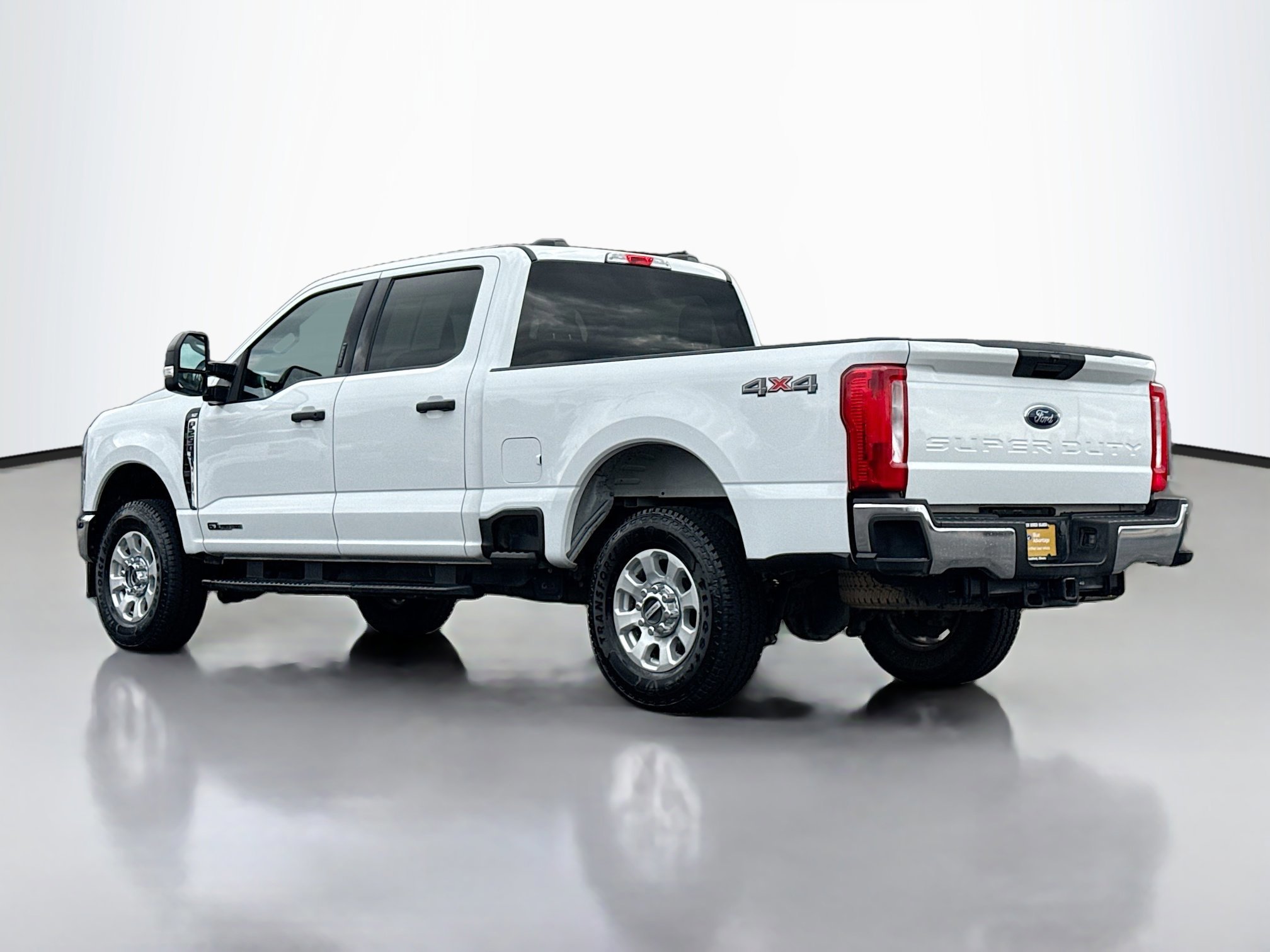 Certified 2024 Ford F250 XLT AWD/4WD image 2