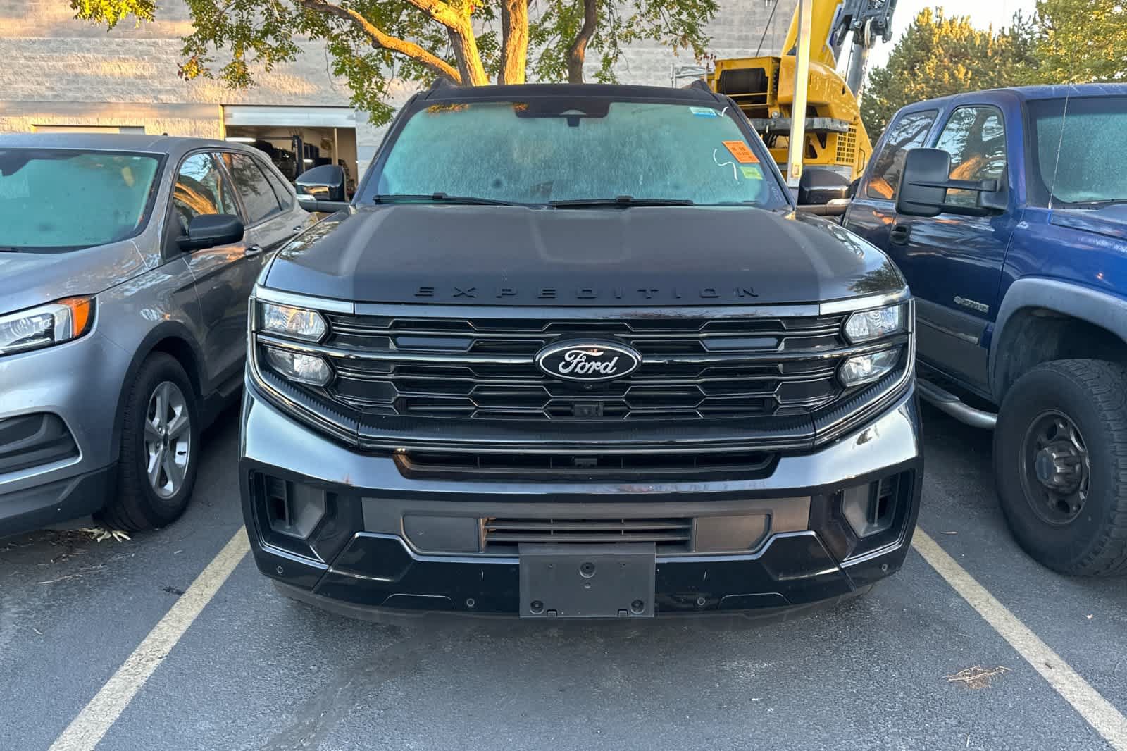 Certified 2025 Ford Expedition Max Platinum w/ Stealth Appearance Package AWD/4WD image 2