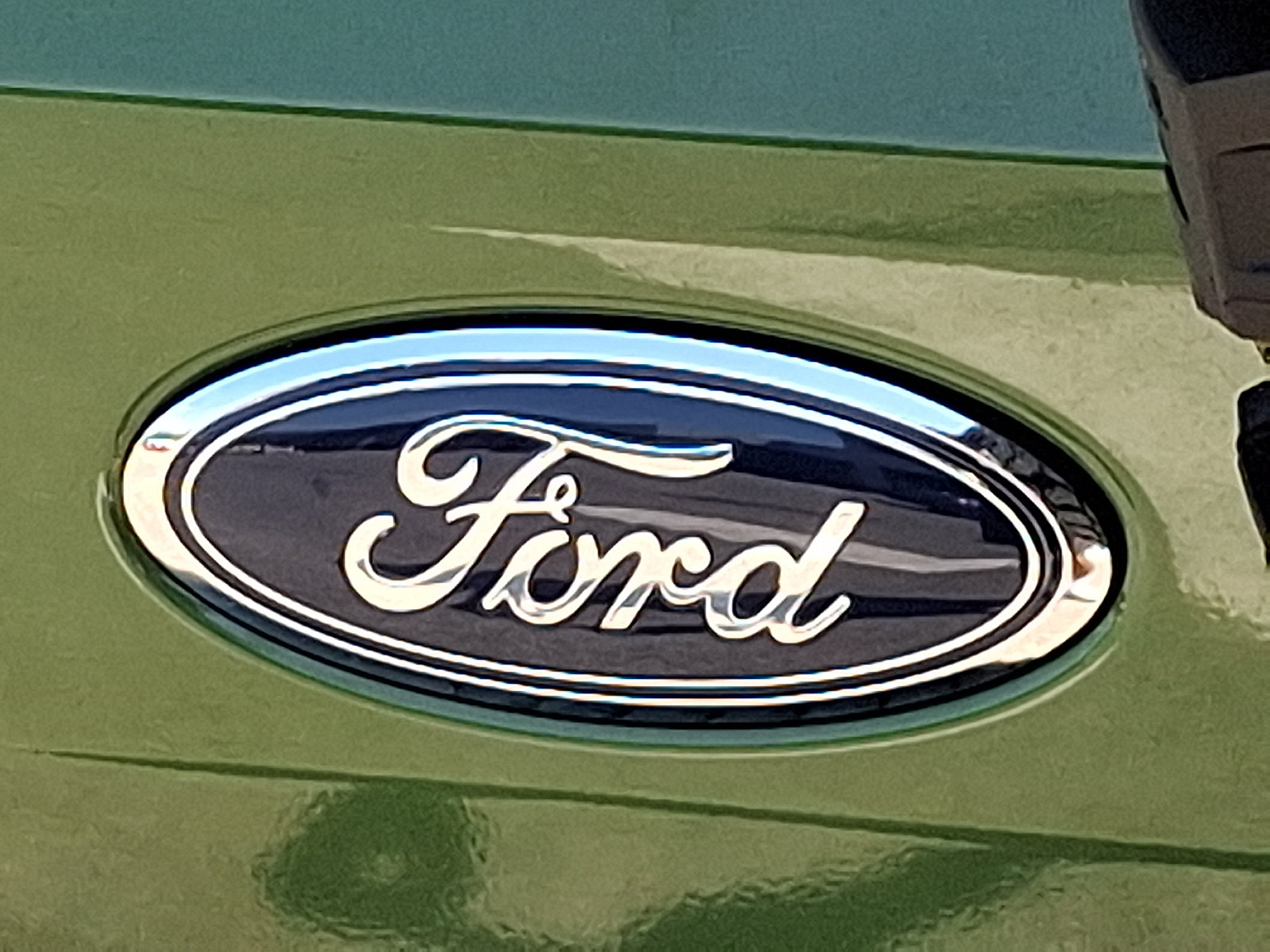 Certified 2024 Ford Bronco Everglades AWD/4WD image 29