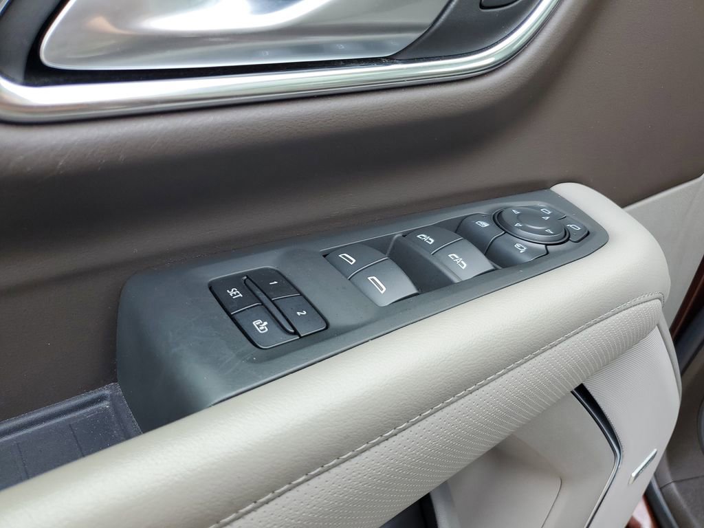 Used 2022 GMC Yukon SLT w/ SLT Luxury Package AWD/4WD image 16