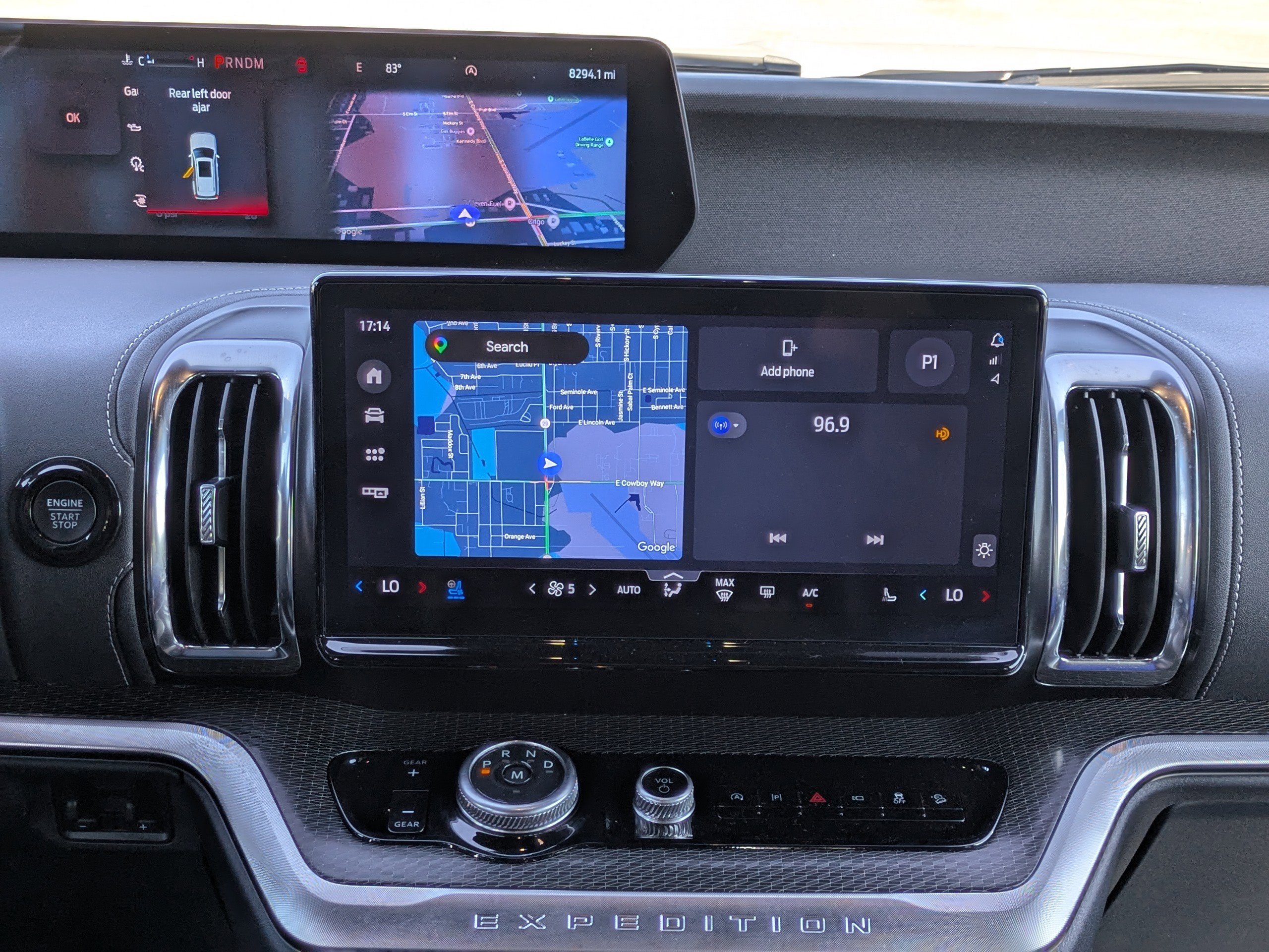 Certified 2025 Ford Expedition Platinum w/ Stealth Appearance Package AWD/4WD image 17