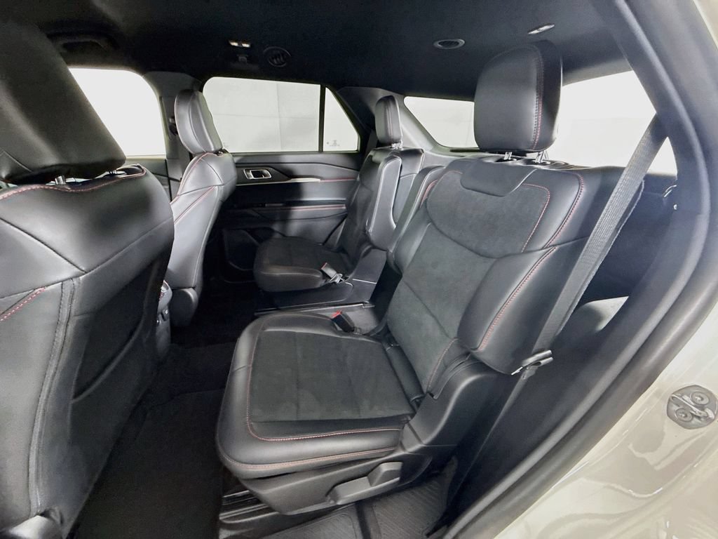 Certified 2026 Ford Explorer ST AWD/4WD image 25