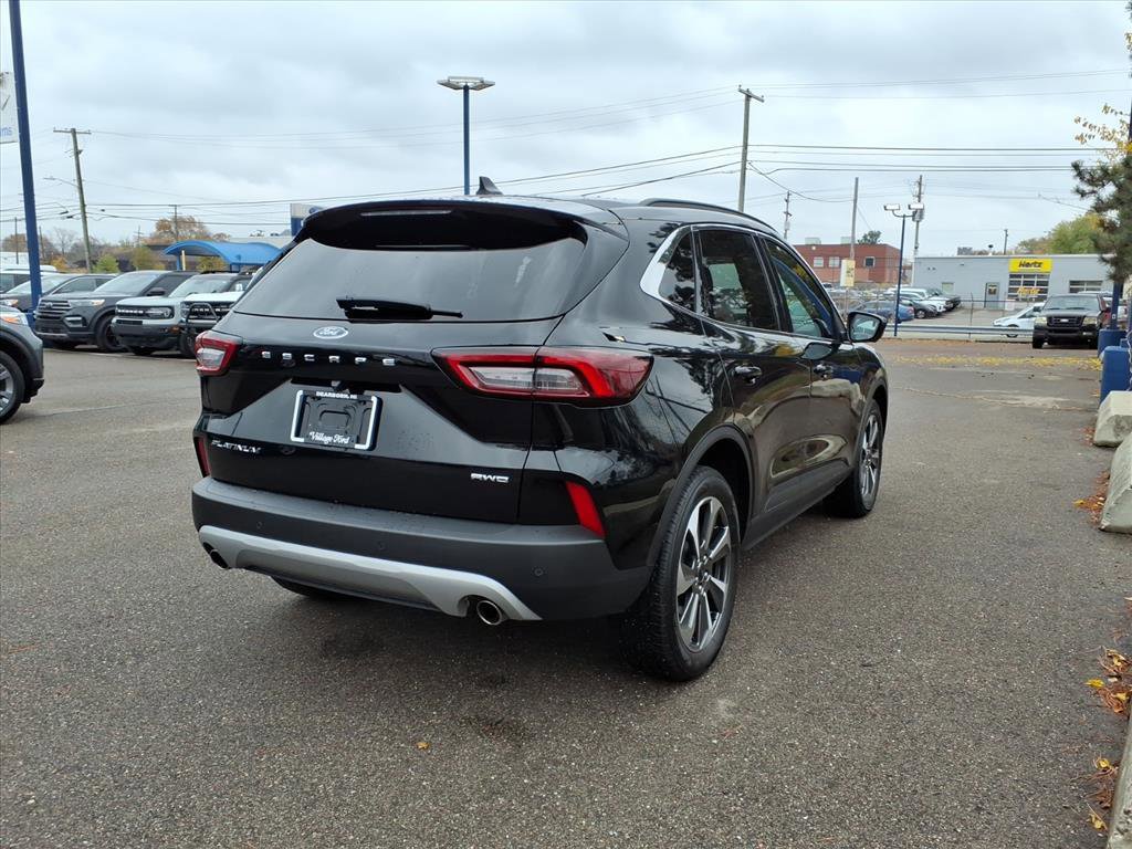 Certified 2023 Ford Escape Platinum image 2