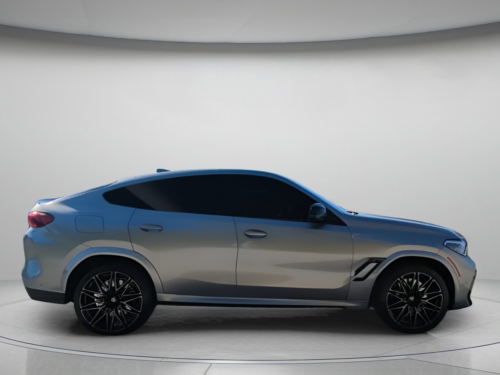 Used 2021 BMW X6 M image 24