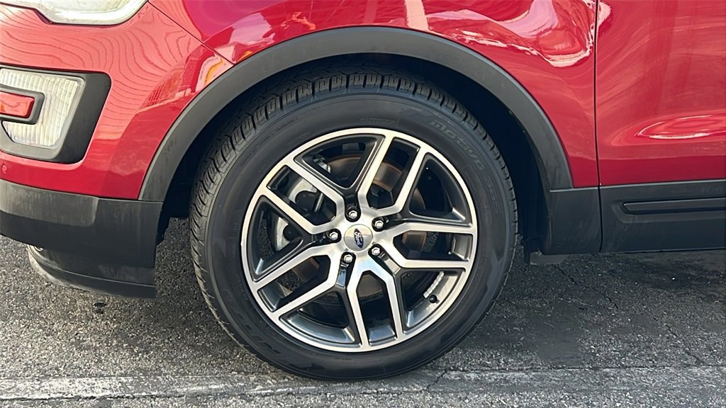 Certified 2017 Ford Explorer Sport w/ Equipment Group 401A image 6