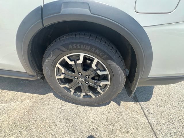 Used 2019 Nissan Pathfinder SL FWD image 9