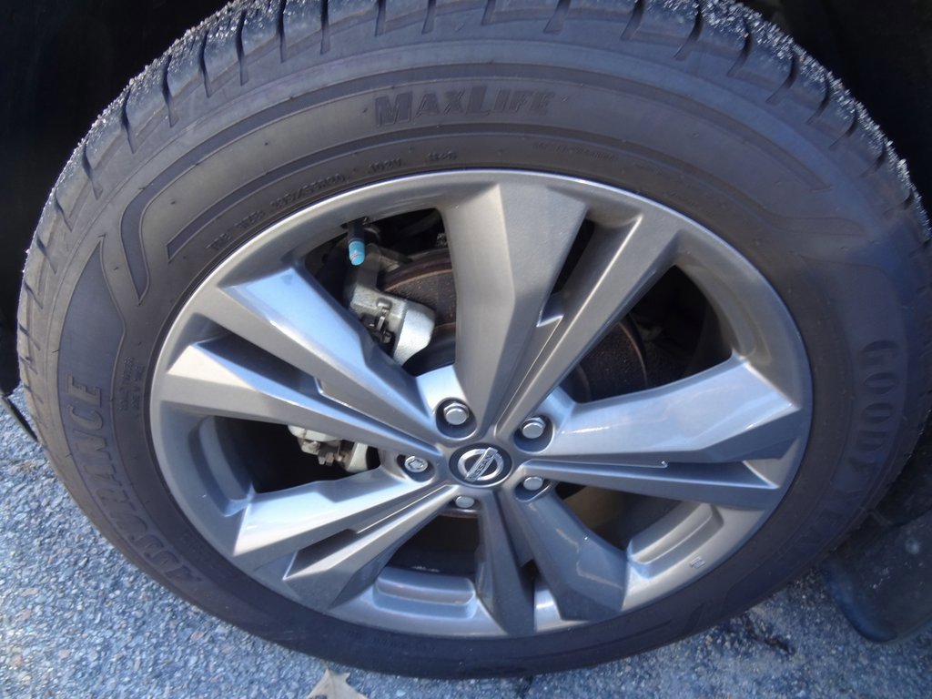 Used 2022 Nissan Murano Platinum w/ Cargo Package image 11