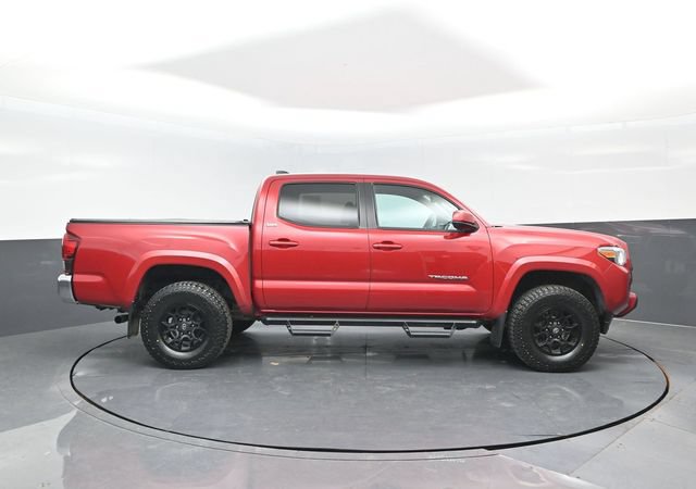 Used 2021 Toyota Tacoma SR5 AWD/4WD image 3
