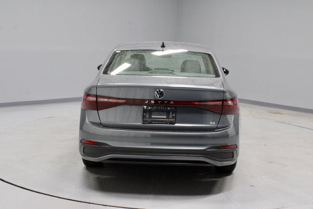 Used 2025 Volkswagen Jetta SE FWD image 9