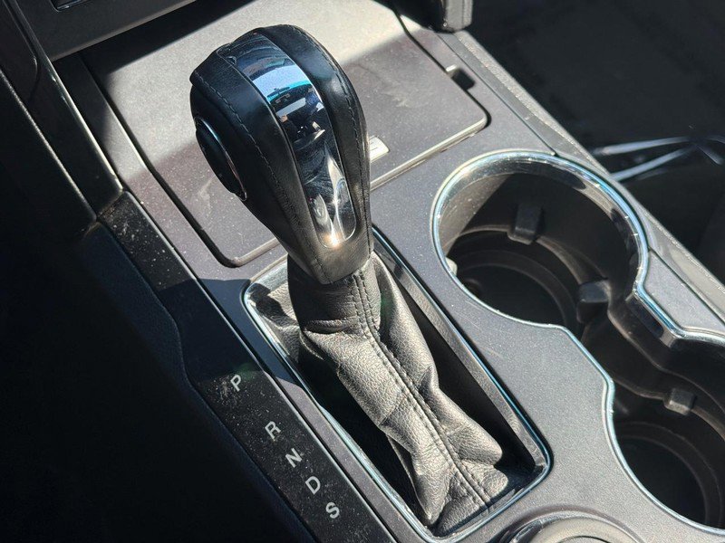 Certified 2018 Ford Explorer XLT w/ Equipment Group 202A image 27