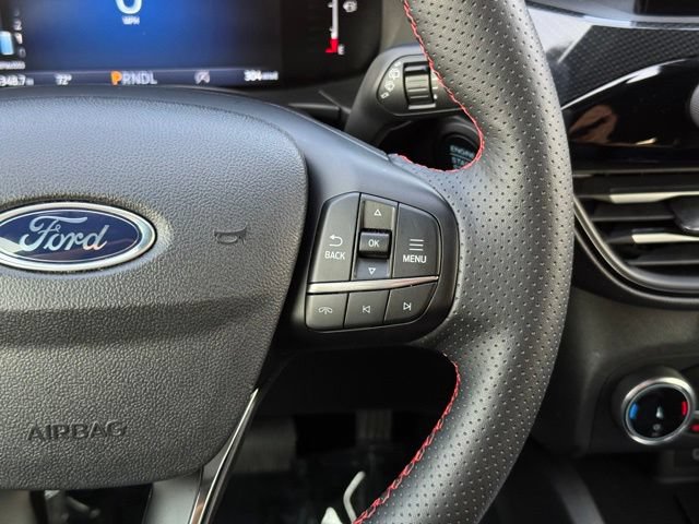 Certified 2025 Ford Escape ST-Line Select AWD/4WD image 30