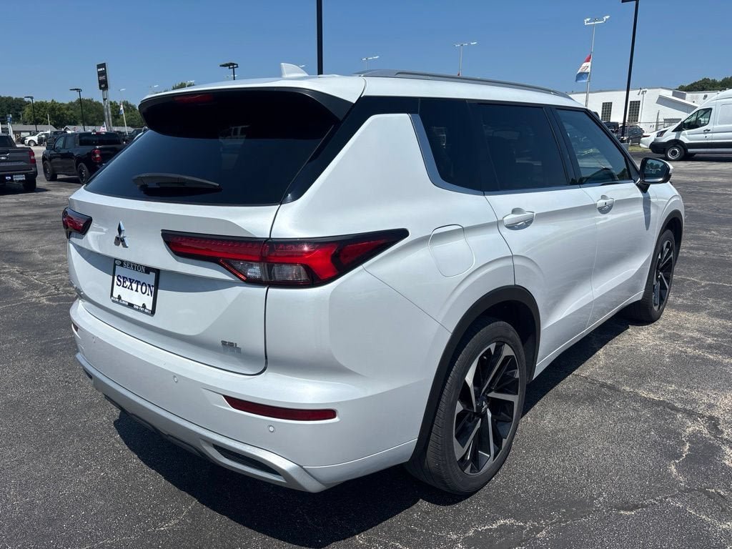 Used 2022 Mitsubishi Outlander SEL AWD/4WD image 8