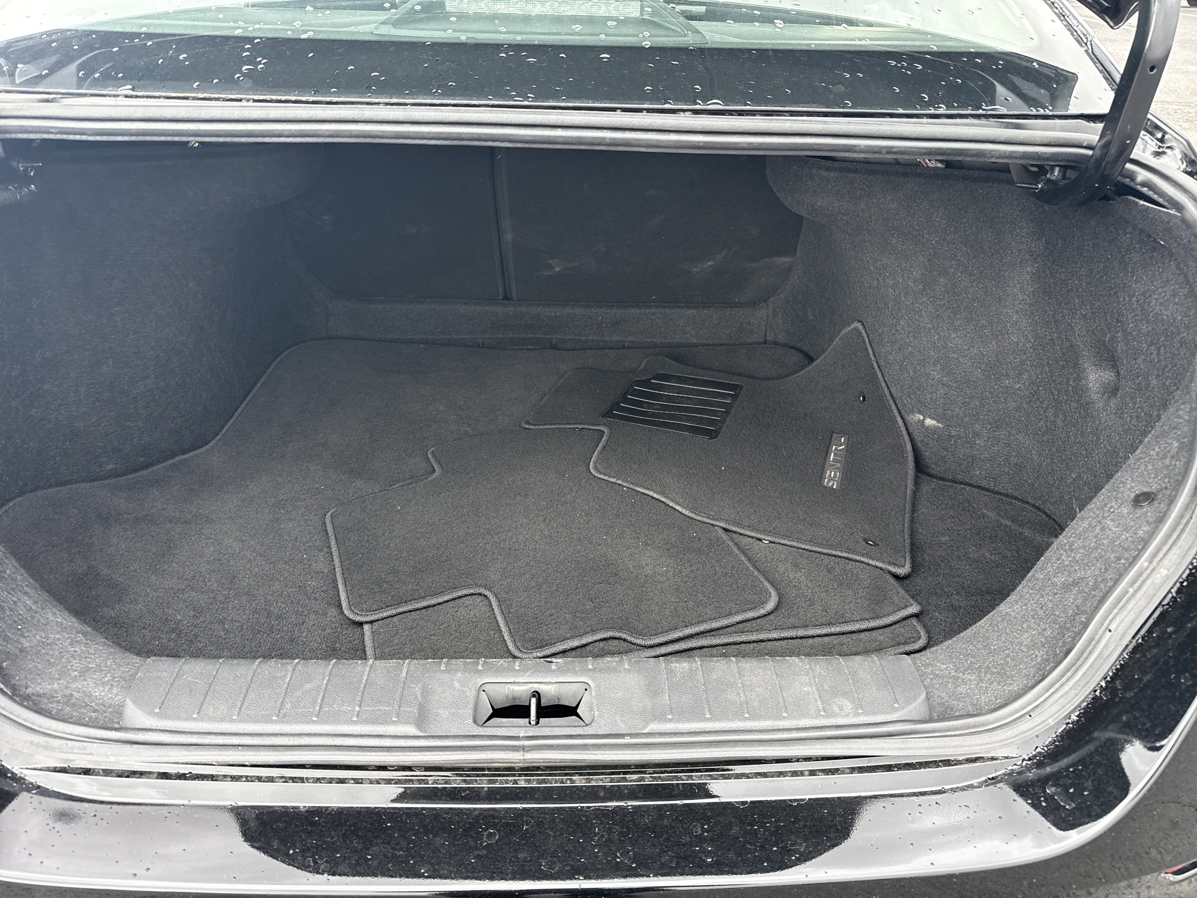 Used 2025 Nissan Sentra SV image 11