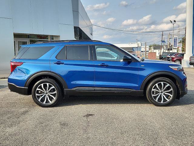 Certified 2022 Ford Explorer ST-Line w/ Class IV Trailer Tow Package image 5