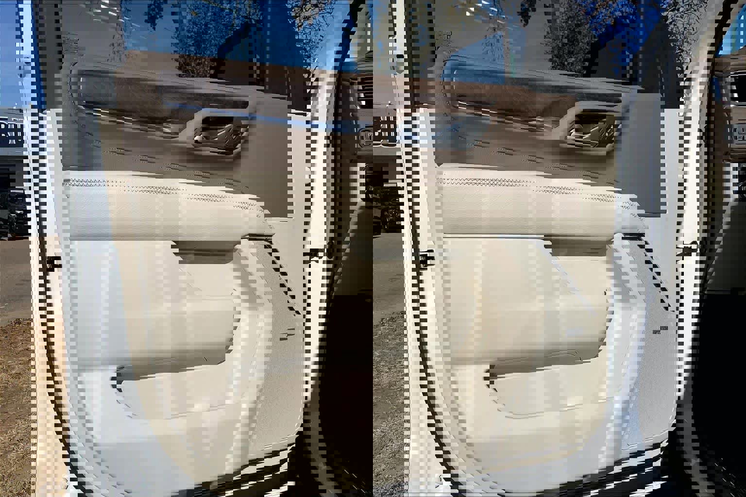 Used 2023 GMC Yukon Denali image 21