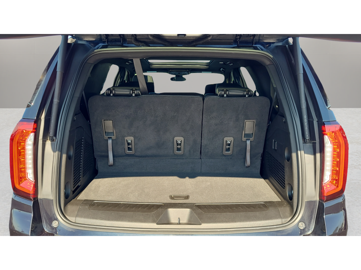 Used 2022 GMC Yukon SLT w/ Max Trailering Package AWD/4WD image 31