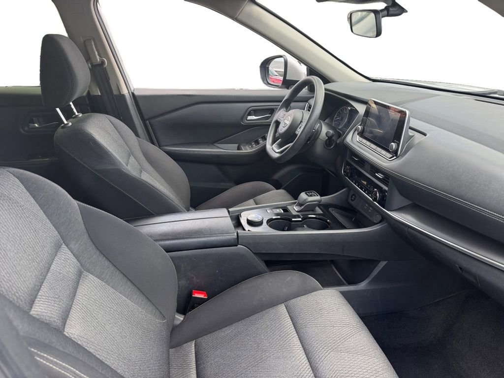 Used 2024 Nissan Rogue SV AWD/4WD image 18