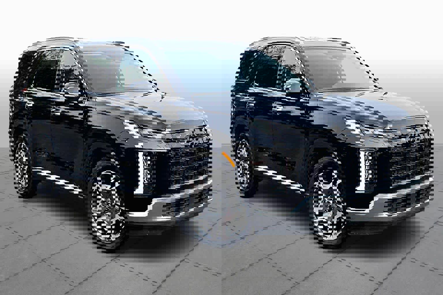 Used 2025 Hyundai Palisade SEL image 2