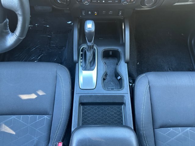Used 2025 Nissan Frontier SV w/ SV Convenience Package AWD/4WD image 24