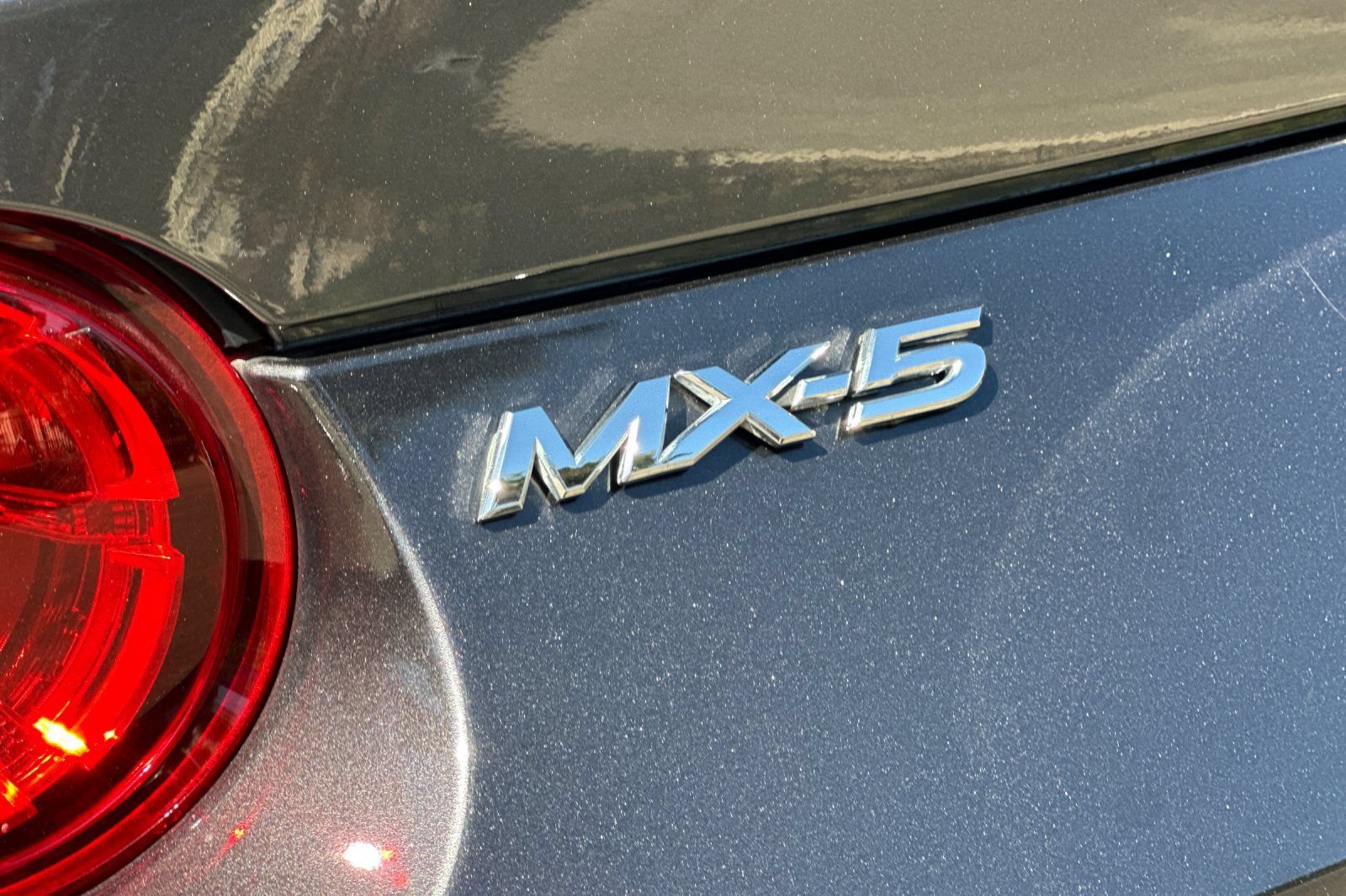 Used 2017 MAZDA MX-5 Miata RF Grand Touring RWD image 50