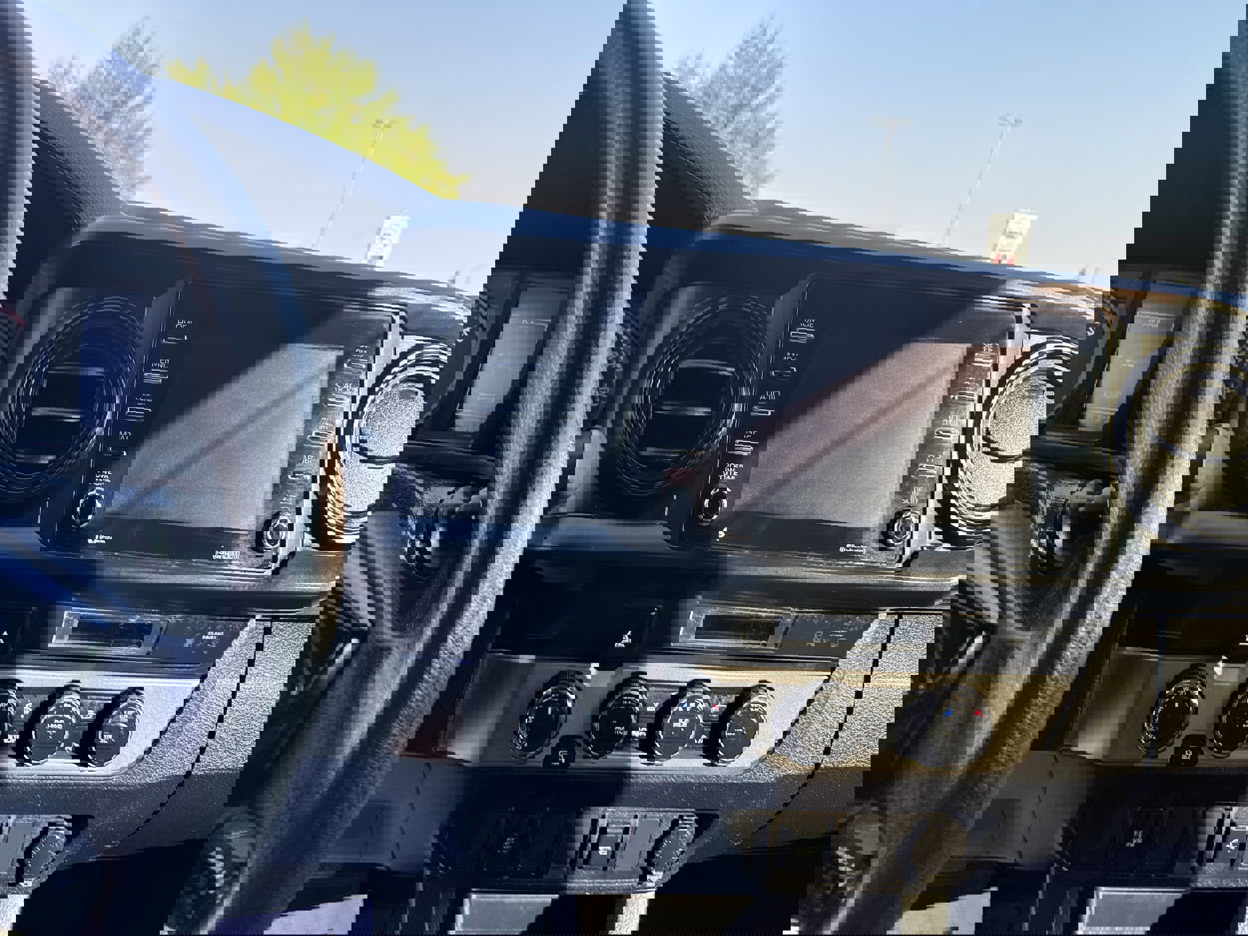 Used 2021 Toyota Tacoma 4x4 Double Cab image 12