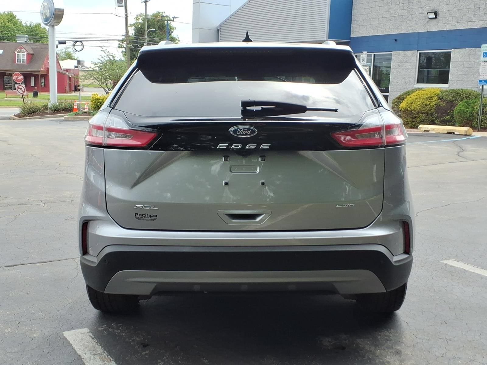 Certified 2022 Ford Edge SEL w/ Convenience Package AWD/4WD image 5