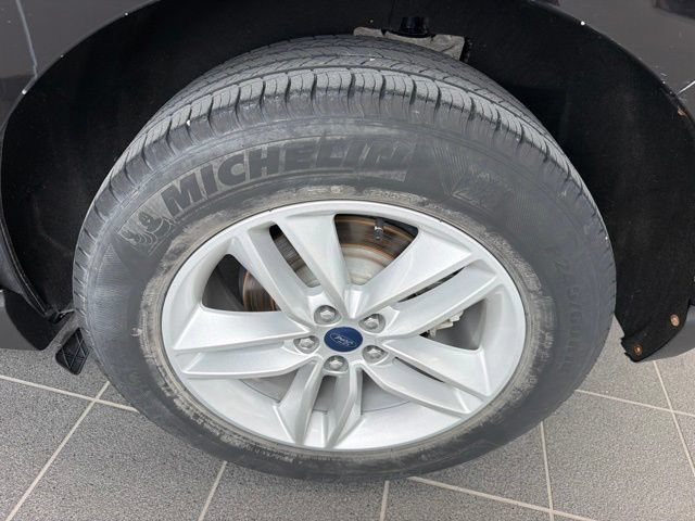 Certified 2018 Ford Edge SEL w/ Equipment Group 201A AWD/4WD image 7