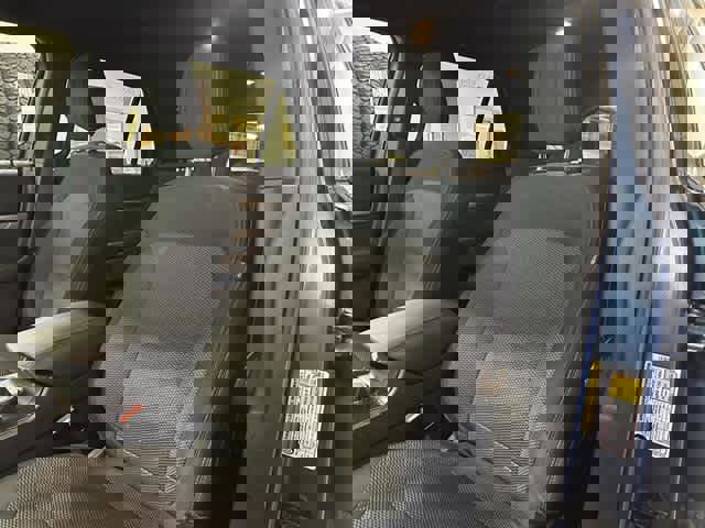 Certified 2018 Ford Explorer XLT image 18