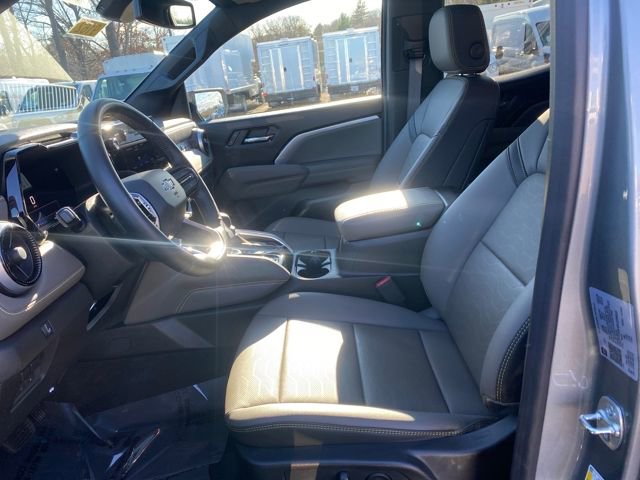 Used 2024 Chevrolet Colorado ZR2 w/ ZR2 Convenience Package III image 13