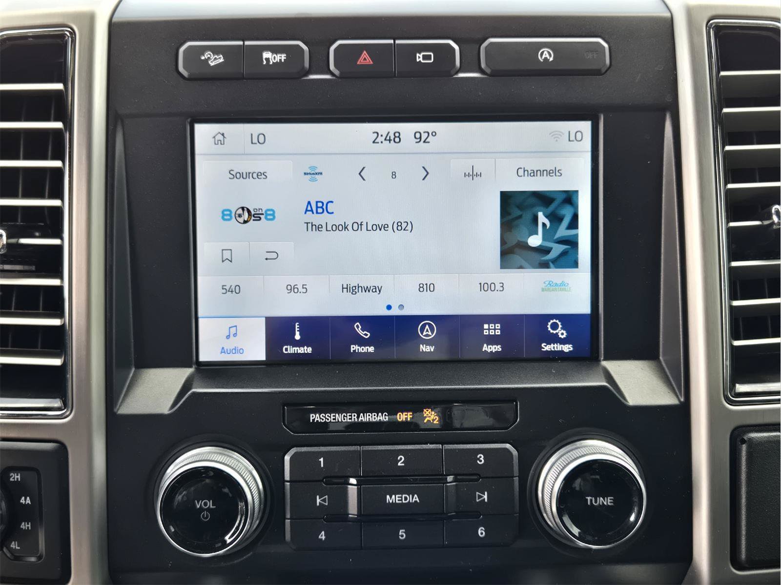 Certified 2019 Ford F150 Platinum w/ Equipment Group 701A Luxury AWD/4WD image 15