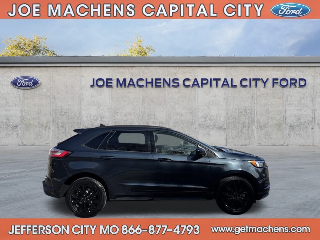 Certified 2022 Ford Edge SE w/ Black Appearance Package image 6