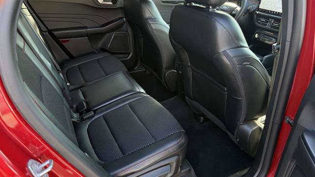 Certified 2023 Ford Escape ST-Line w/ Tech Pack #1 AWD/4WD image 26
